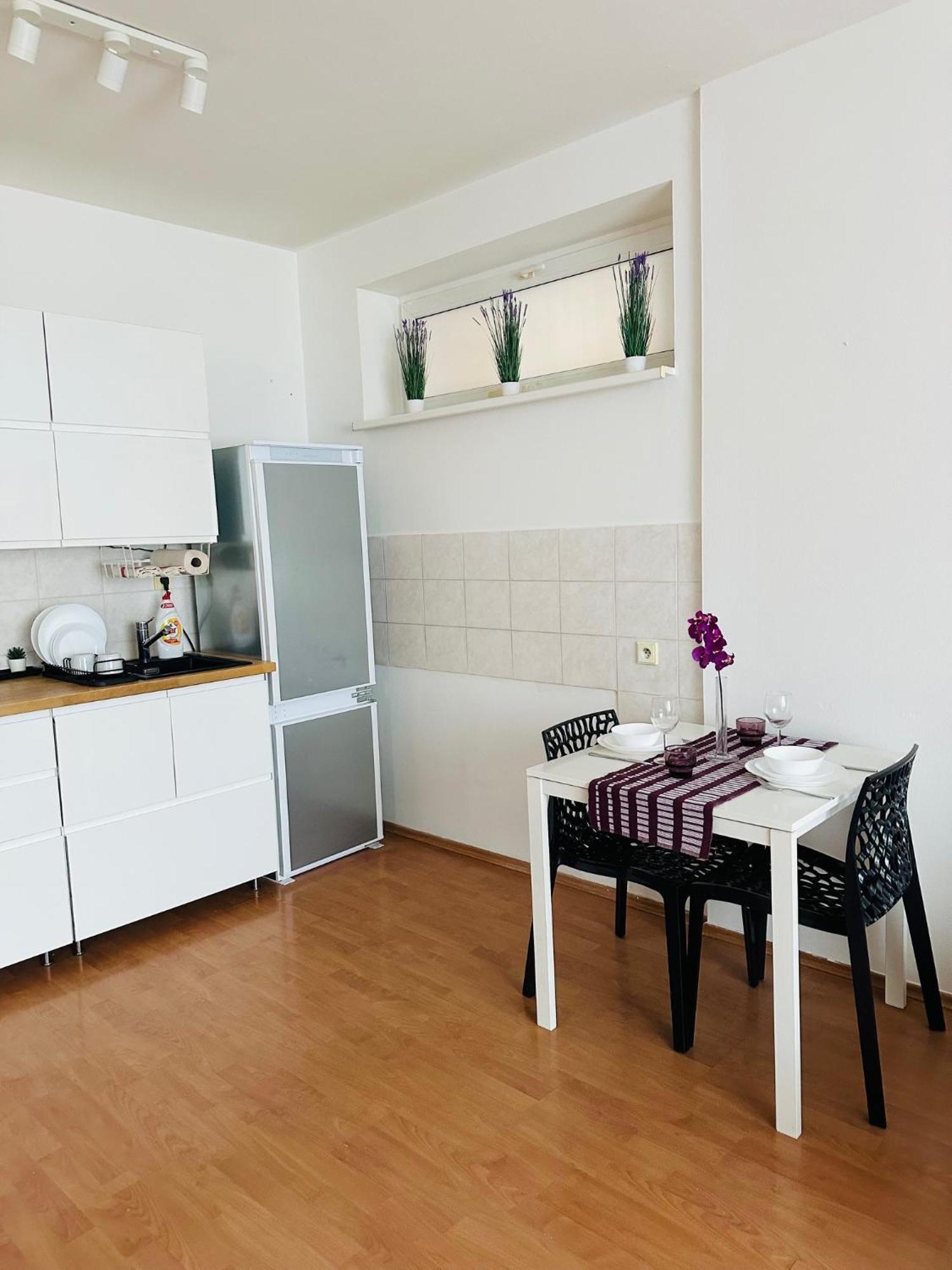 After Two Apartment 브라티슬라바 외부 사진